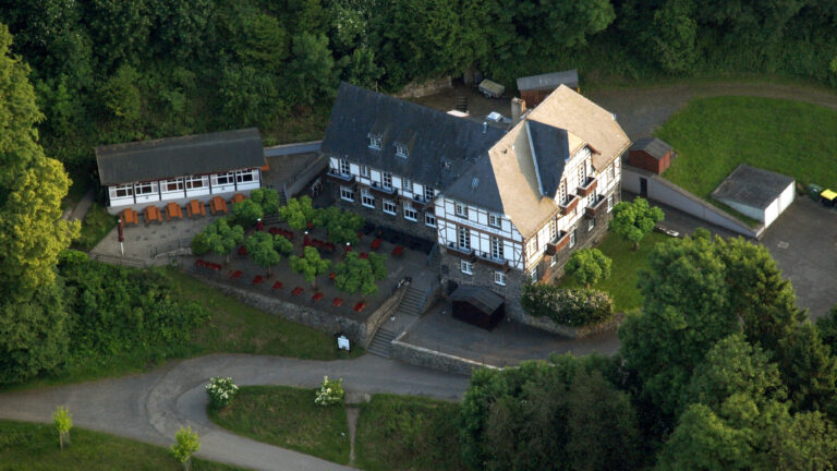 Luftaufnahme des Löwenburger Hof aus nördlicher Richtung